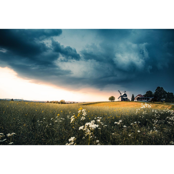 Wandbild Lausitz - Kottmarsdorfer Mühle mit einem heranziehenden Unwetter (Motiv LV17)