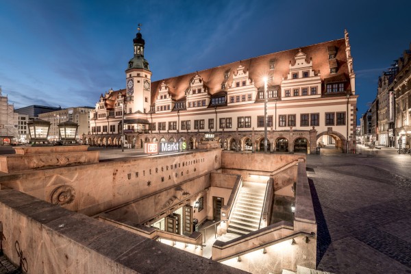 Wandbild Leipzig - Altes Rathaus Leipzig zur Blauen Stunde (Motiv DJ05)