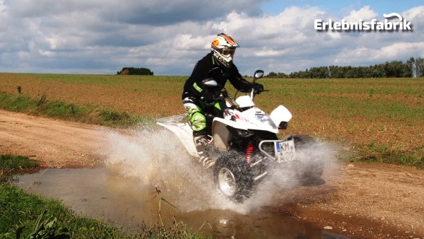 Quad fahren in der Leipziger Seenlandschaft